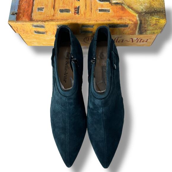 NEW Bella Vita Blue Suede Kitten Heels Size 8W Wide Buckle Pointed Toe Booties - Picture 10 of 13